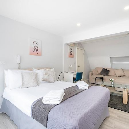 Securematics Superior Studio Apartments London Exterior photo